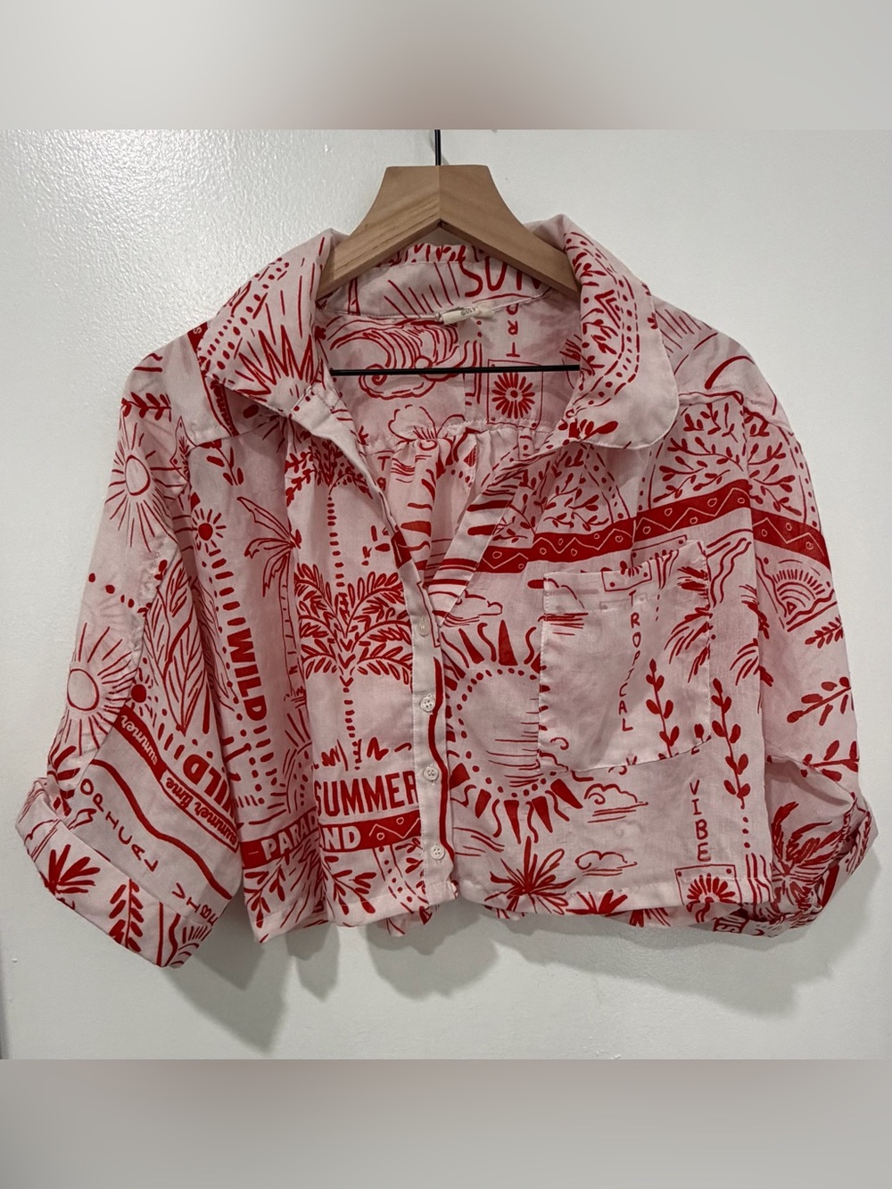 Violet Sky Women’s  Graphic Print Collared Button-Up Size L